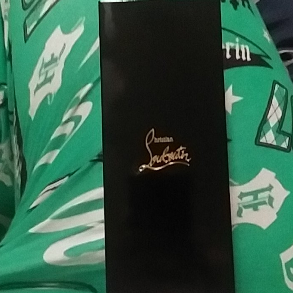 Christian Louboutin Very Prive( box)